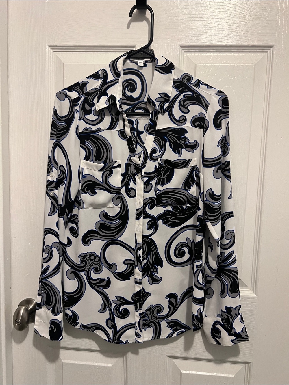 Express White Button-Down Blouse with Black Scroll Print